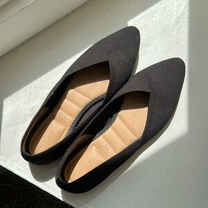 Kelly & Katie Jayde Flats Size 8